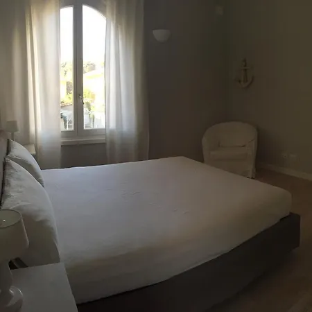 Manzoni 21 *